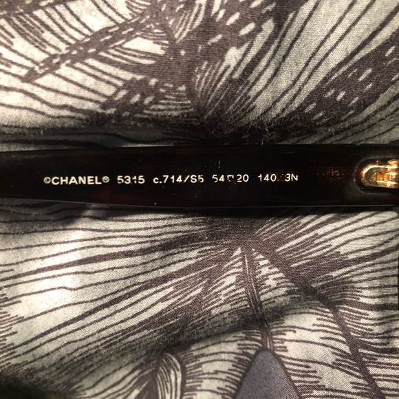 Chanel Pantos tortoiseshell cat eye Sunglasses main image 9